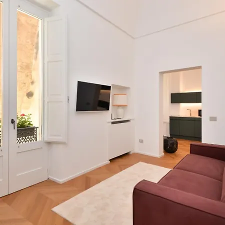 Elena Apartment