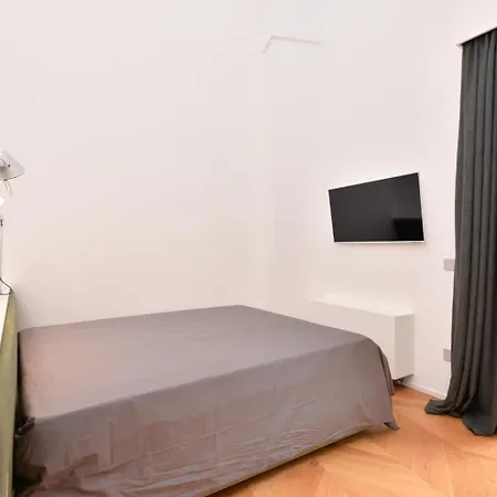 Elena Apartment *