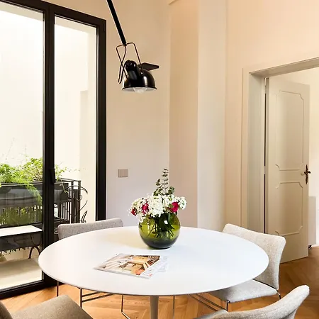 Elena Apartment *
